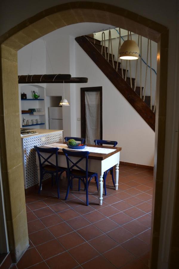 Upstairs - Lazy Terrace Lecce Exterior foto